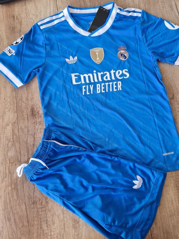 Ensemble football Real Madrid - Mbappe - 14 ans - Taille 28 - photo numéro 3