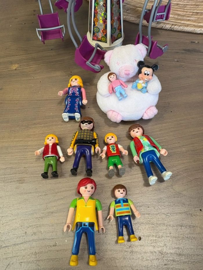 Lot 8 personnages playmobil avec manège - photo numéro 2