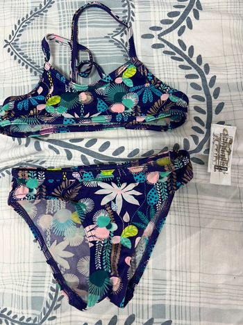 Maillot de bain 2 pièces olaian 5-6 ans