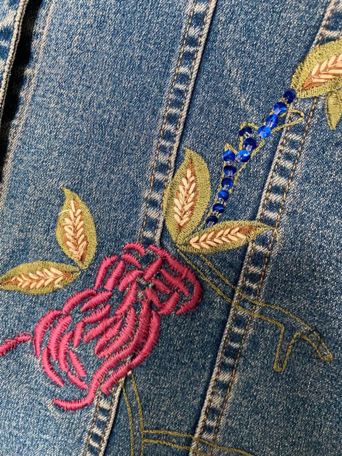 Veste Blouson jeans brodé 38/40/42 des années 70 - photo numéro 3