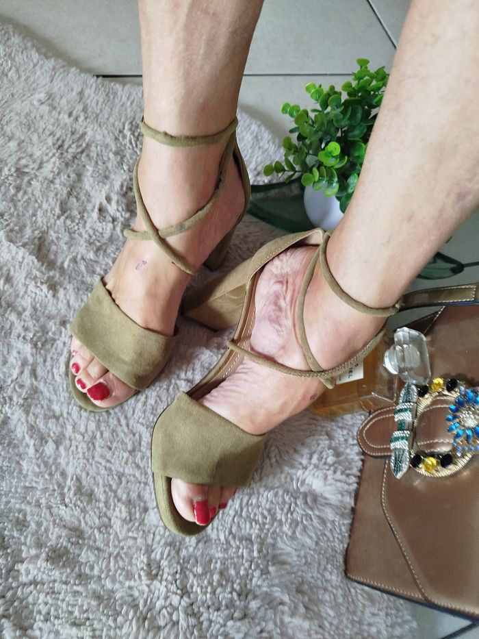 Sandales kaki H&M lire annonce - photo numéro 4