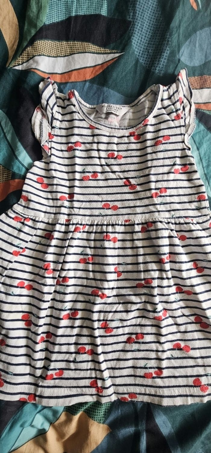 Robe fille rayée marin et cerises Primark 3 4 ans - photo numéro 3