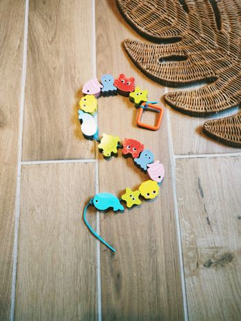 🦀 Jeu de motricité - Lot de perles en bois Les animaux marins - marque Mercredi et Patati