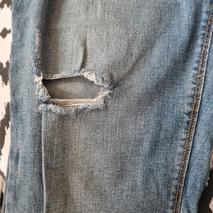 Jean kiabi effet usé troué 52 porté Bon état - photo numéro 2