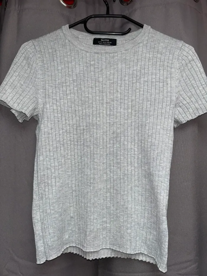 Tee-shirts Bershka, teeshirt femme gris taille M - photo numéro 5