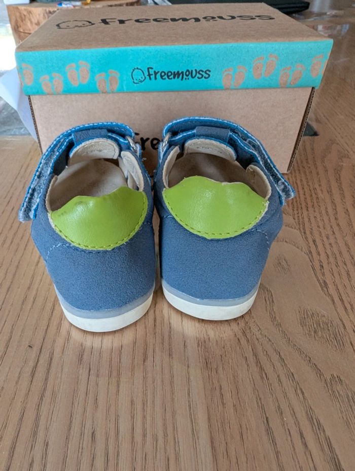 Chaussures premiers pas garçon taille 18 - photo numéro 4