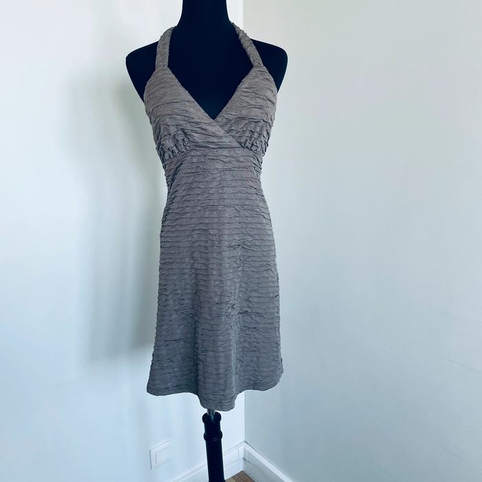 🚨 Négociable 🚨 très bon état. Robe. Taille 38. - photo numéro 10