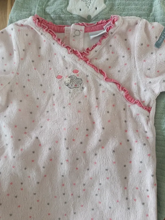 2 pyjamas - photo numéro 3