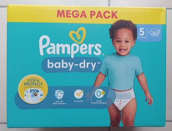 Couches pampers baby dry T5