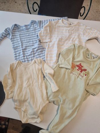 Lot 9 mois pyjamas