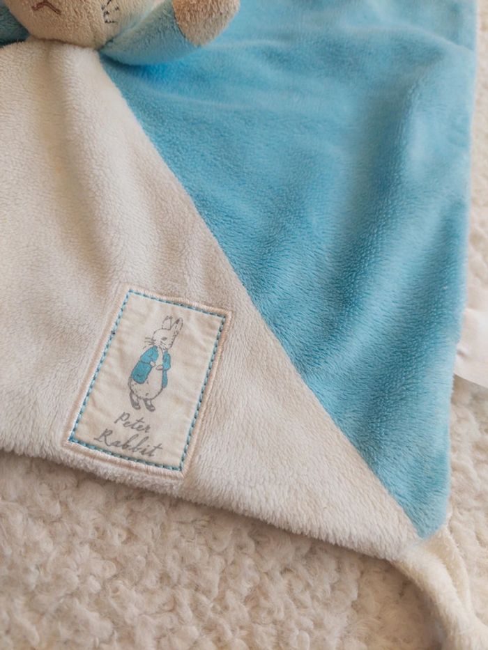 Peter Rabbit - doudou plat carré pierre lapin 🐰 - photo numéro 3