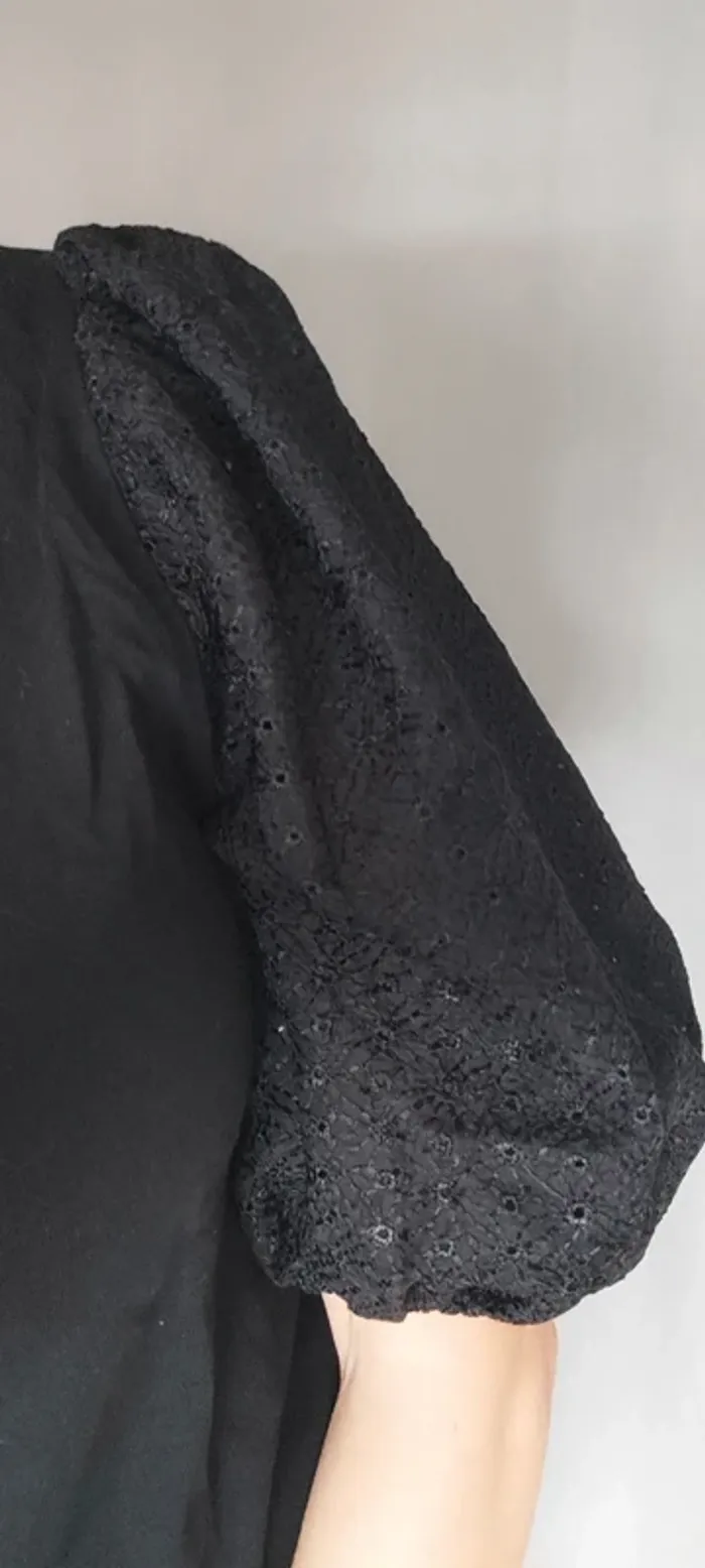 Blouse avec manches volantes - photo numéro 3