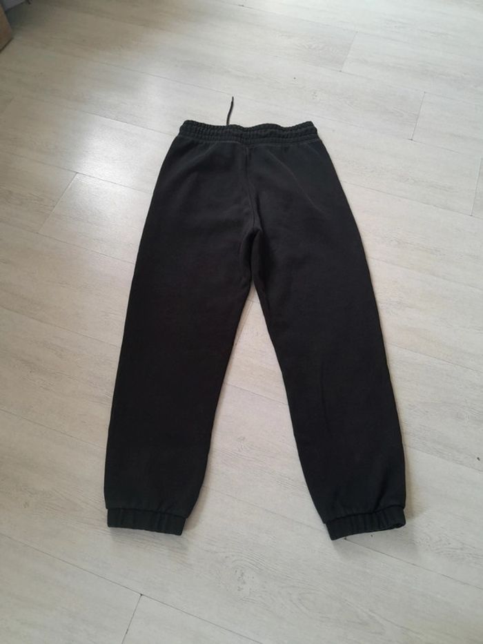 Beau pantalon de jogging imprimé doré et Puma - photo numéro 2