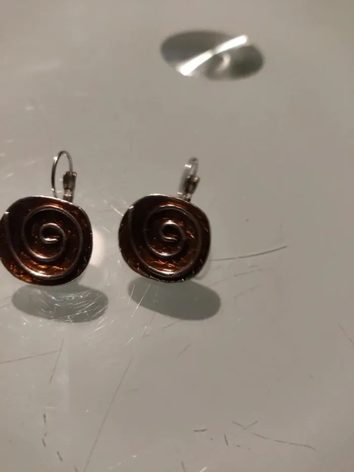 Boucles d’oreilles spirales marron - photo numéro 4