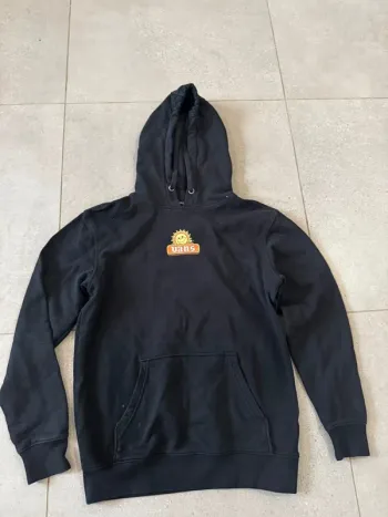 Sweat à capuche vans taille XS, très bon état,