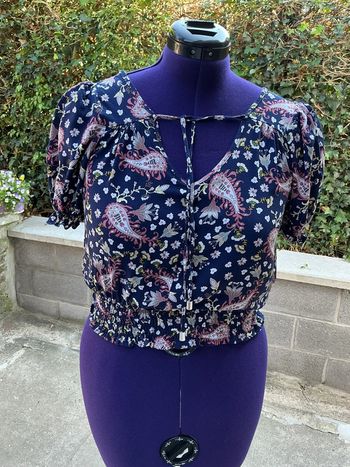 Blouse manches avec élastique ainsi qu’à la taille tons des bleus Chicorée S