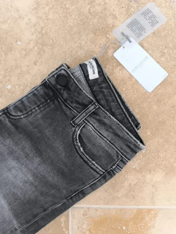 Magnifique Jean bay Zadig & Voltaire neuf avec étiquette taille 35/36 - photo numéro 2