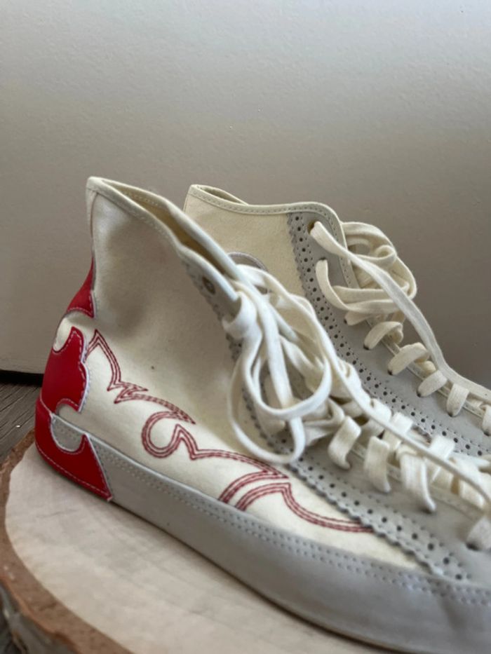 Converse - photo numéro 2