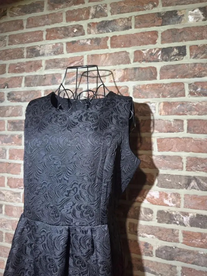 Robe noire motif Molly Bracken Taille 2 -> M / 38 - photo numéro 4