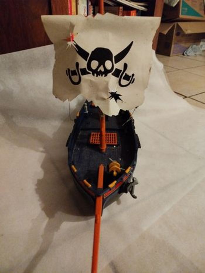Bateau pirate playmobil