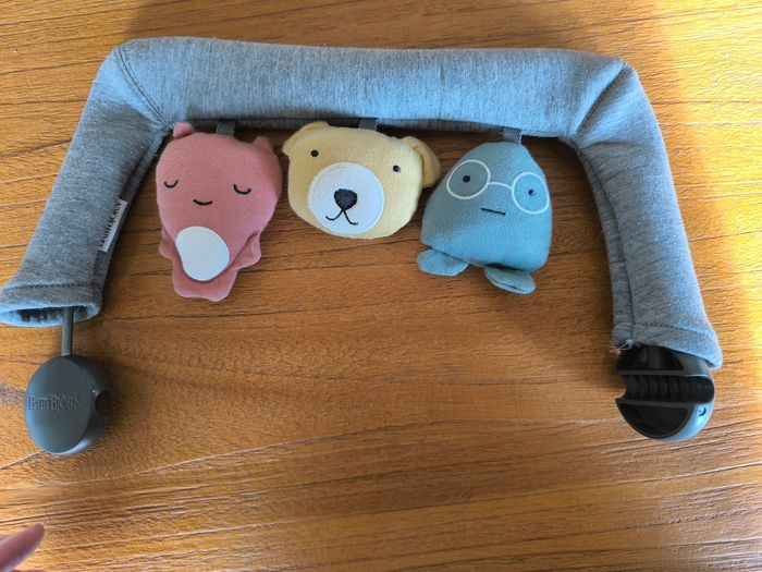 Arche jouet tissus pour transat  babybjorn