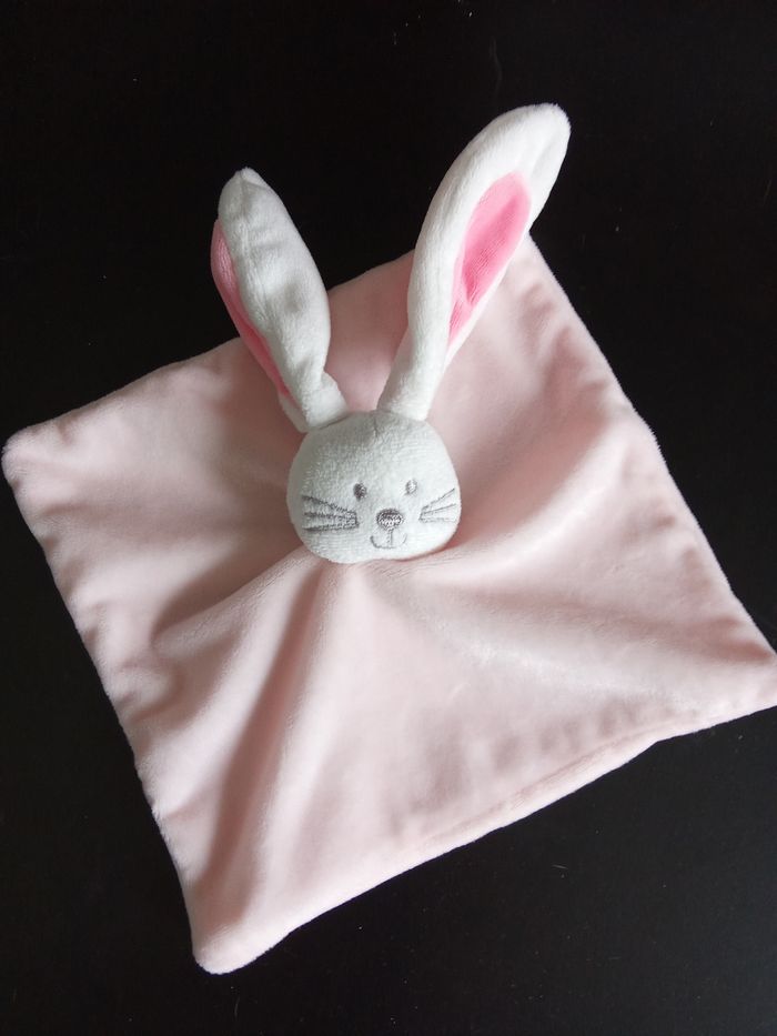 Doudou mouchoir carré lapin rose, blanc, fuchsia, bébé fille - photo numéro 3