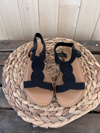 Sandales neuves