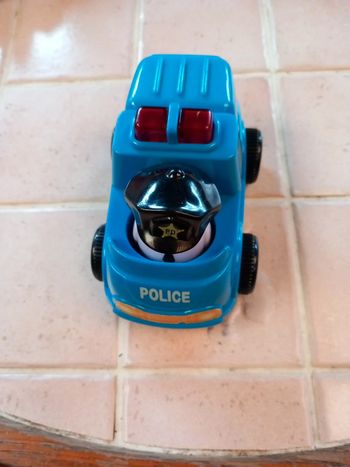 🎅grande voiture police musicale