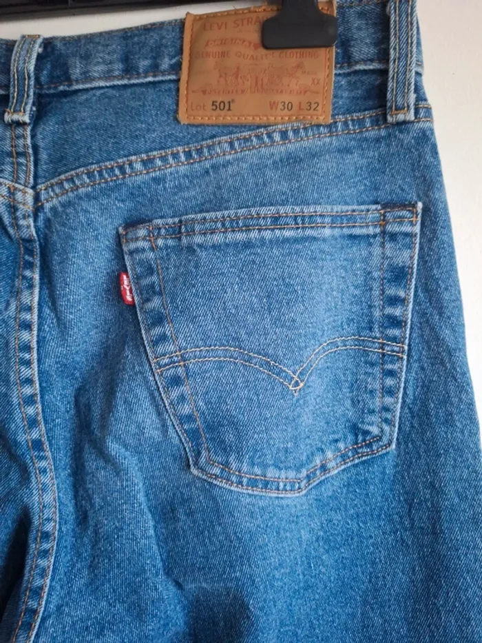 Jean bleu Levis quasiment neuf 🔥 - photo numéro 6