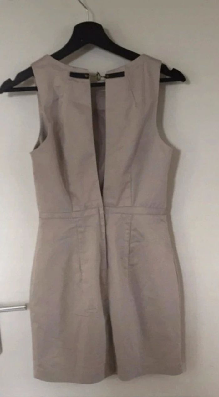 Robe courte - photo numéro 2