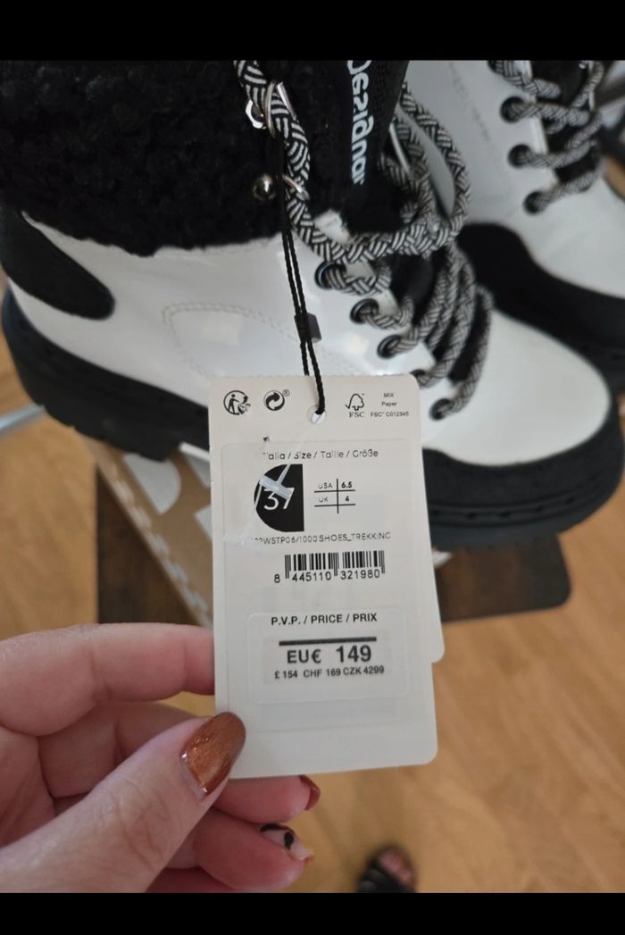 Boots desigual pointure 37 - photo numéro 3