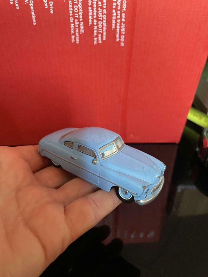 Voiture Cars Milton Calypeer Yeux Lenticulaire Disney Pixar - photo numéro 4