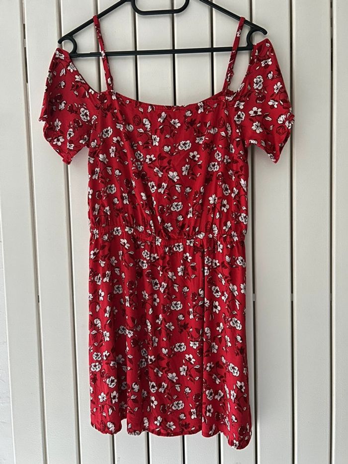 Jolie petite robe Divided H&M taille 36 état neuf