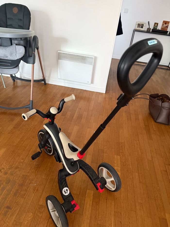 Vends vélo évolutifs avec tous les accessoires