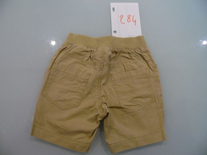 short 9 mois H&M - photo numéro 2