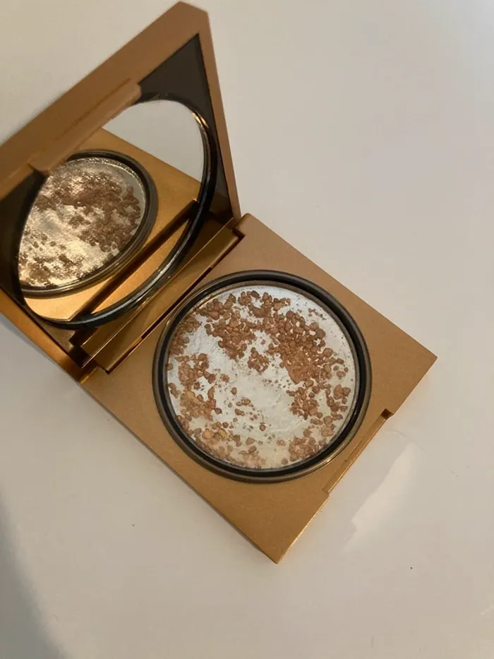 Highlighter Gloss - photo numéro 3