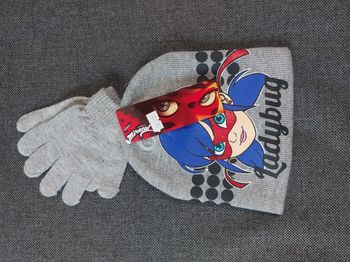 ensemble bonnet gants miraculous gris 52