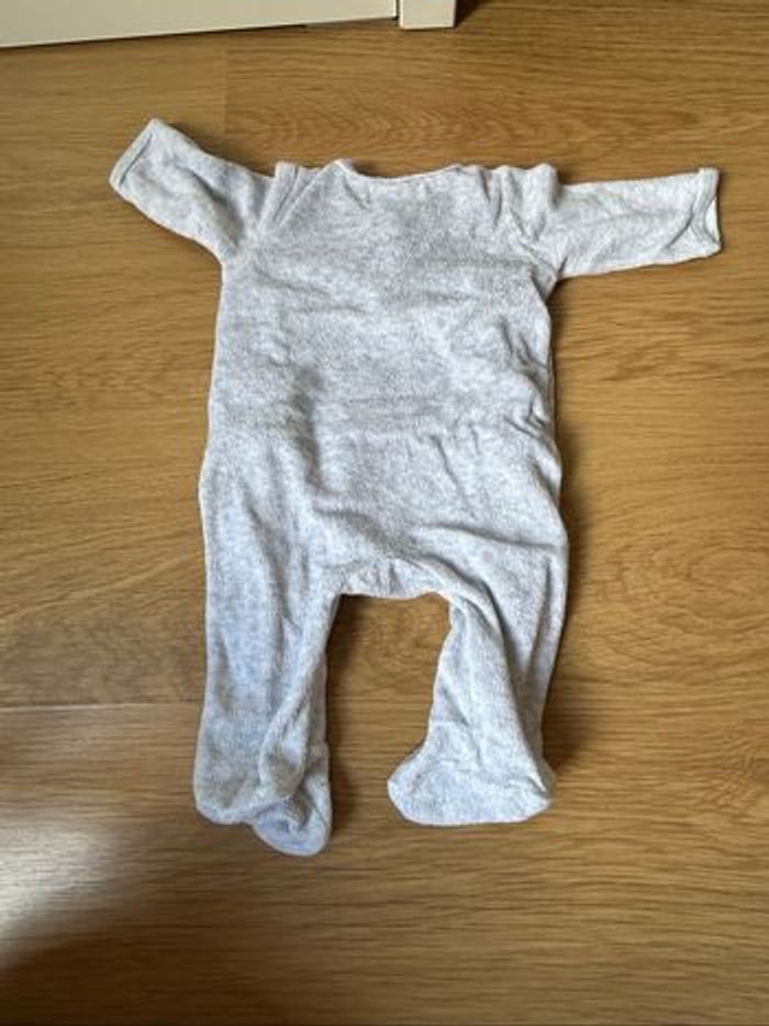 Lot 4 pyjamas velours 1 mois - photo numéro 7