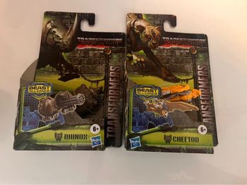 Lot de 2 figurines transformers