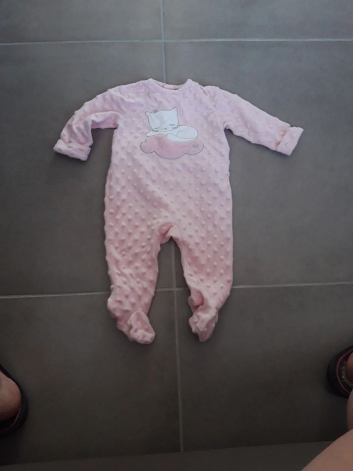 Pyjama/dors bien chaud kiabi 6 mois