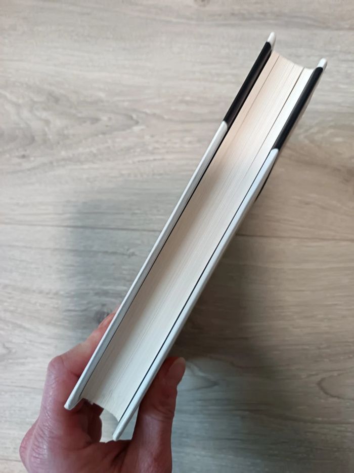 Roman en coréen L'Incolore Tsukuru Tazaki et ses années de pèlerinage
Roman de Haruki Murakami - photo numéro 5