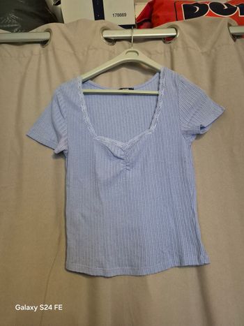 Petit haut avec décolleté