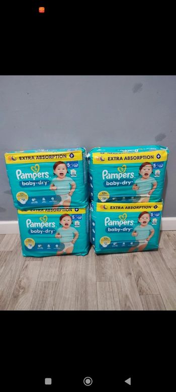 Couche Pampers taille 5+