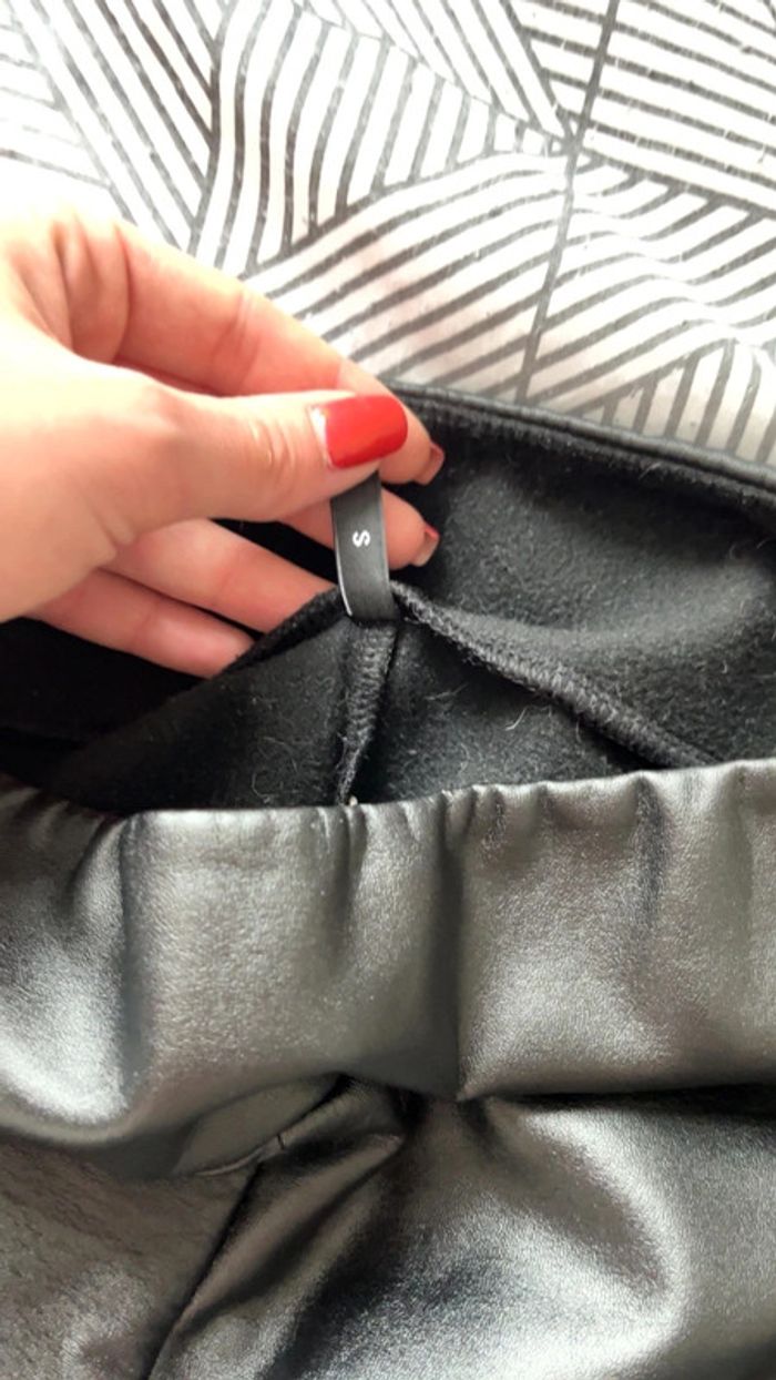 Lot 2 pantalon noir taille S/36 calzedonia / pull and bear - photo numéro 6