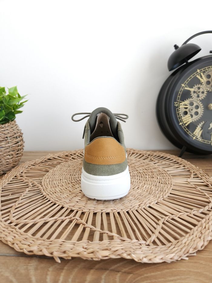 Baskets en Cuir Vert Kaki Timberland Pointure 36 - photo numéro 4