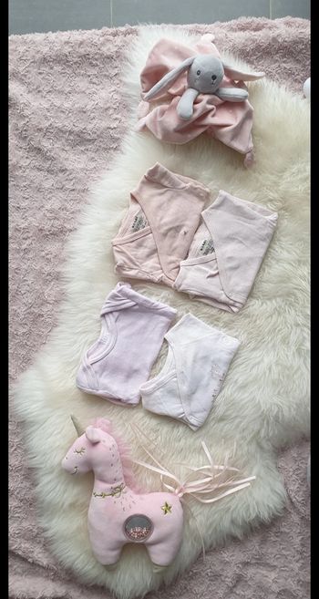 Bodies bebe fille 1 mois