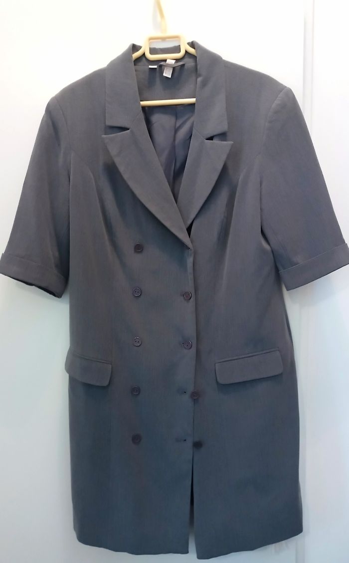 Très jolie robe blazer