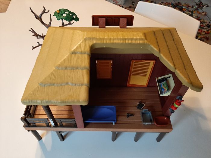 Playmobil centre de soins pour animaux sauvages Oambati Station - photo numéro 3