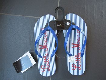 Tongs (claquettes) Little Marcel 36 neuves