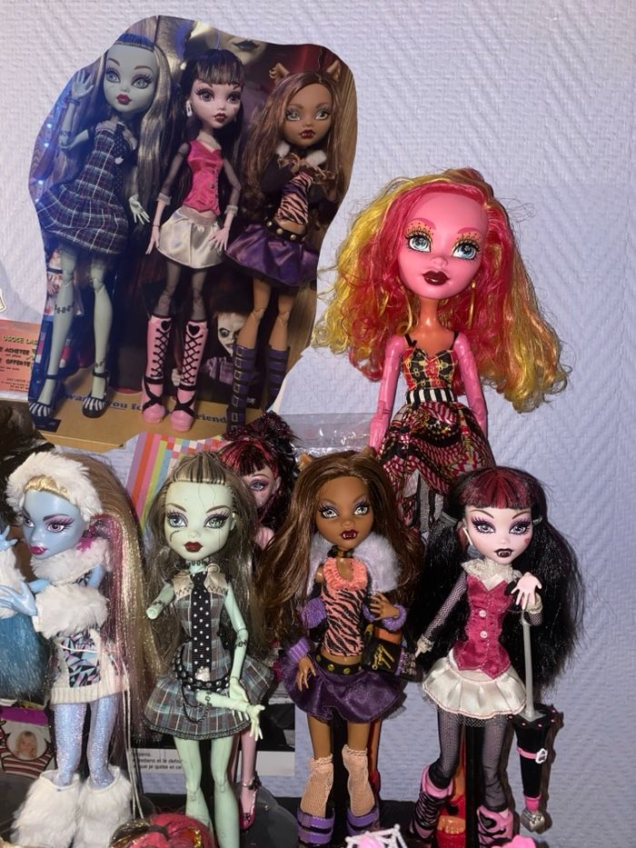 recherche Monster High Frightfully Tall